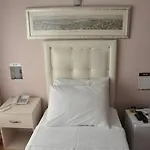 Huxley And Aparts Old Hotel Istanbul