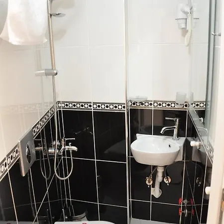 Huxley And Aparts Old