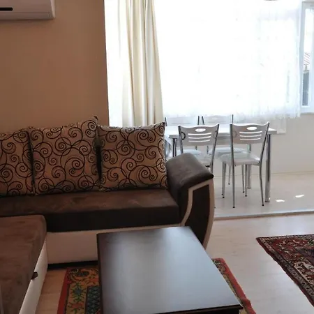 Hotel Huxley And Aparts Old