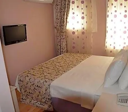 Hotel Huxley And Aparts Old Istanbul