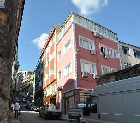 Huxley And Aparts Old 3*