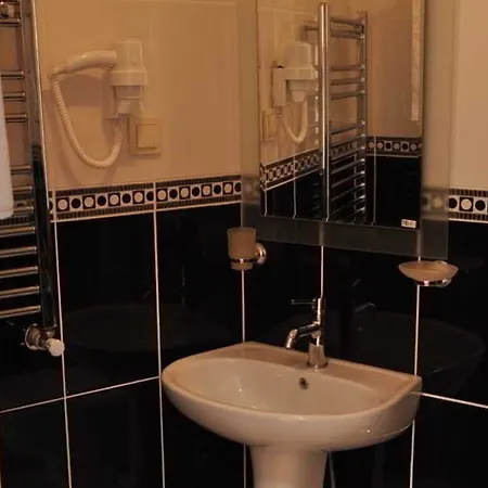 Huxley And Aparts Old Hotel Istambul