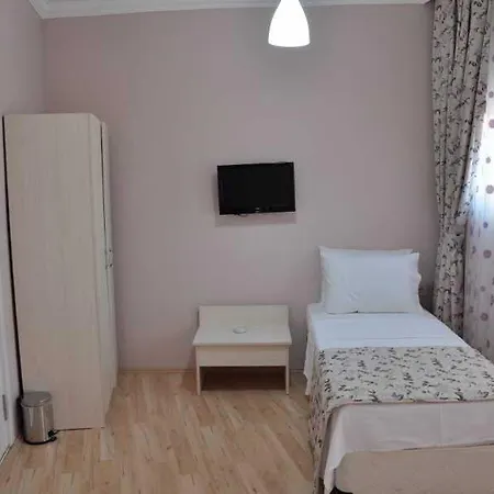 Huxley And Aparts Old Istambul