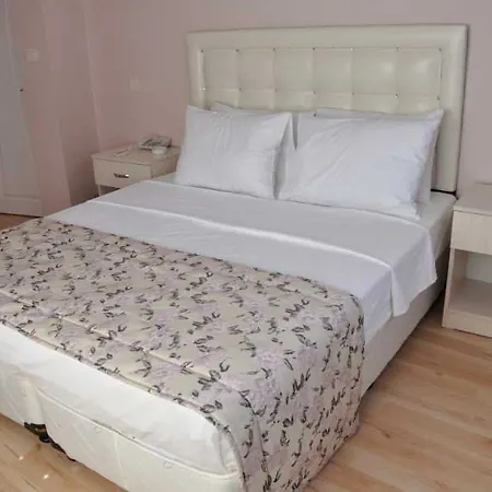 Huxley And Aparts Old 3* Istanbul