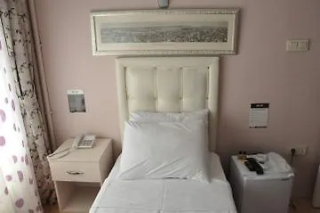 Huxley And Aparts Old Hotell Istanbul