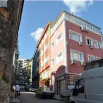 Huxley And Aparts Old Hotell Istanbul